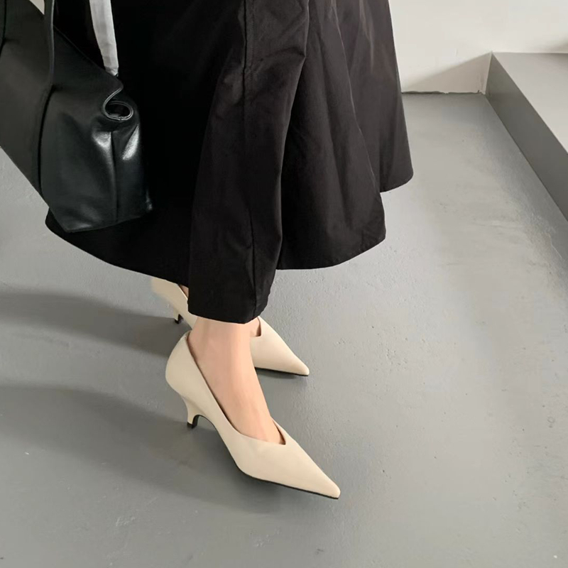 SUOJIALUN 2025 Spring New Bran - Embroidery Flat Shoes recensione e prezzo