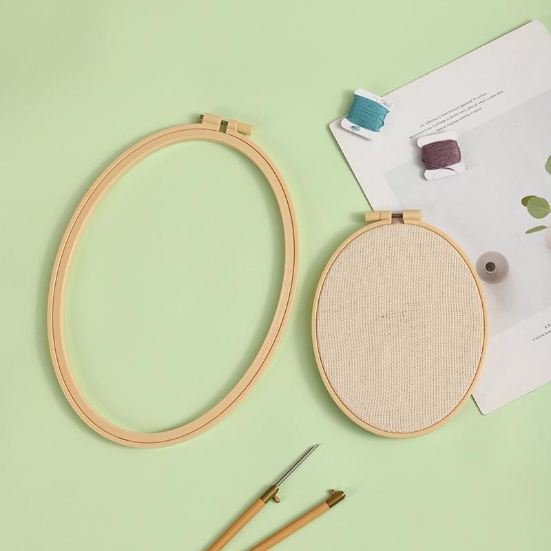 Imitation Bamboo Plastic Oval  - Embroidery Hoop Stand recensione e prezzo