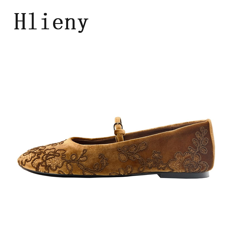 Hlieny 2026 Summer Women Mary  - Embroidery Flower recensione e prezzo