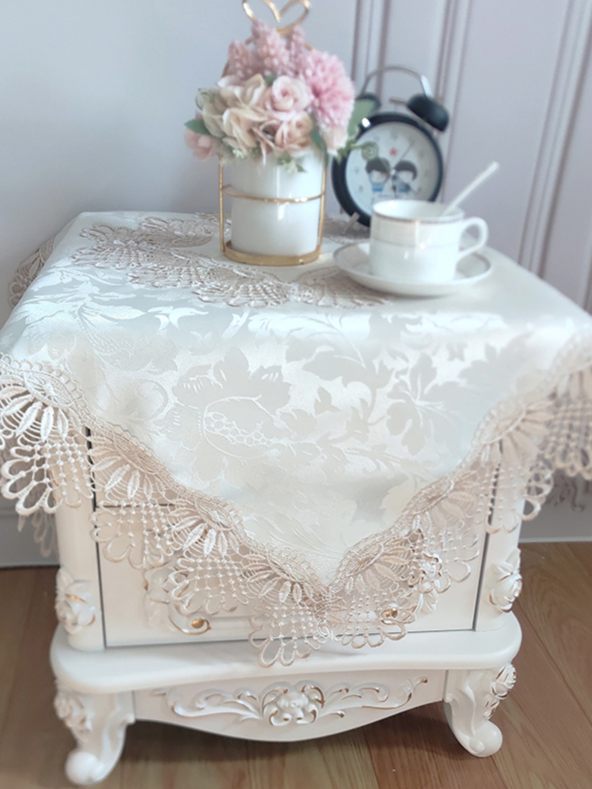 European Sle Bede Table Cover  - Embroidery Cloth recensione e prezzo