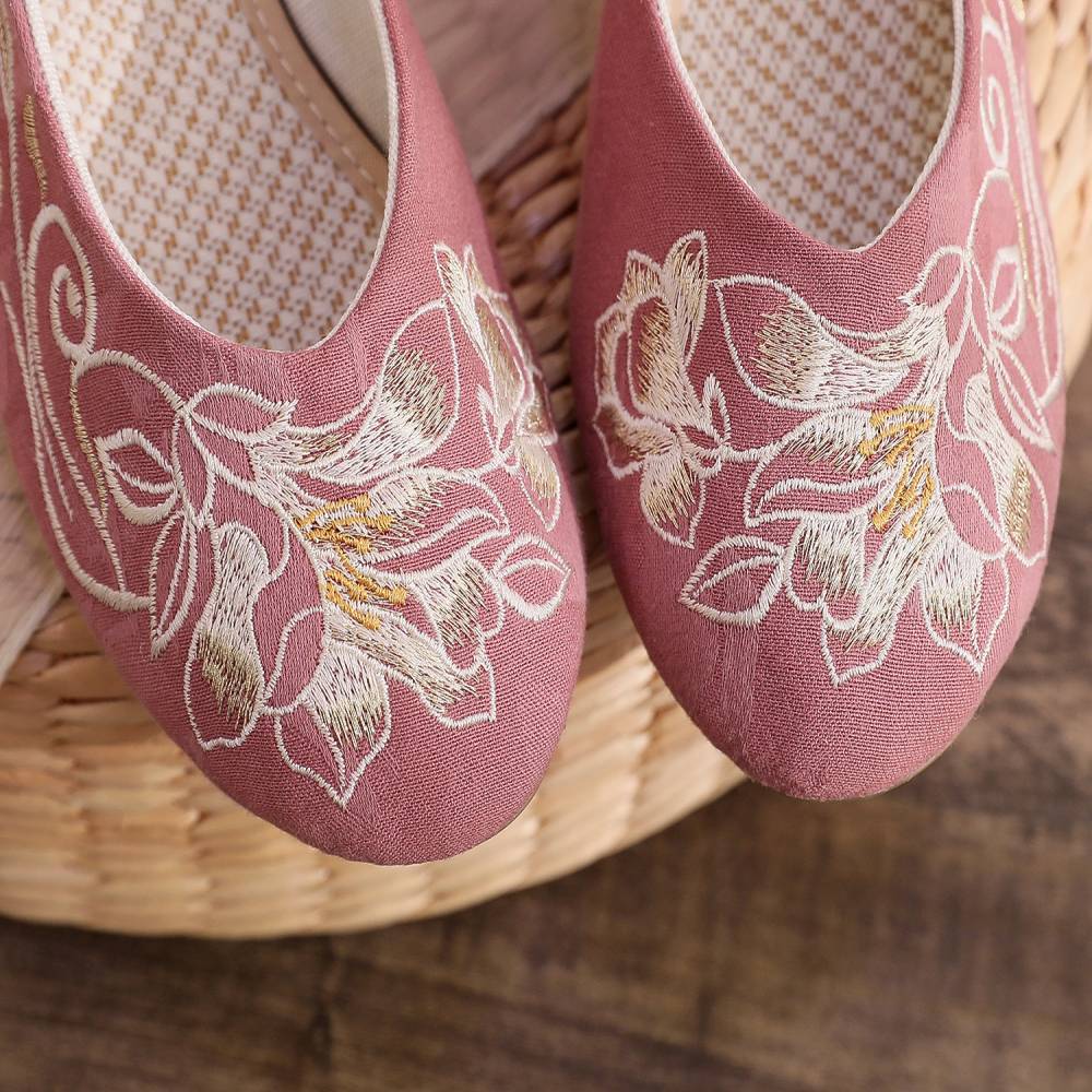 2026 Women's Wine Red & Beige  - Embroidery Cloth recensione e prezzo