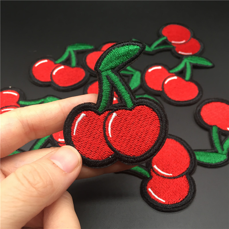 Cherry Fruit Cute Clothing Pat - Embroidery Converse recensione e prezzo