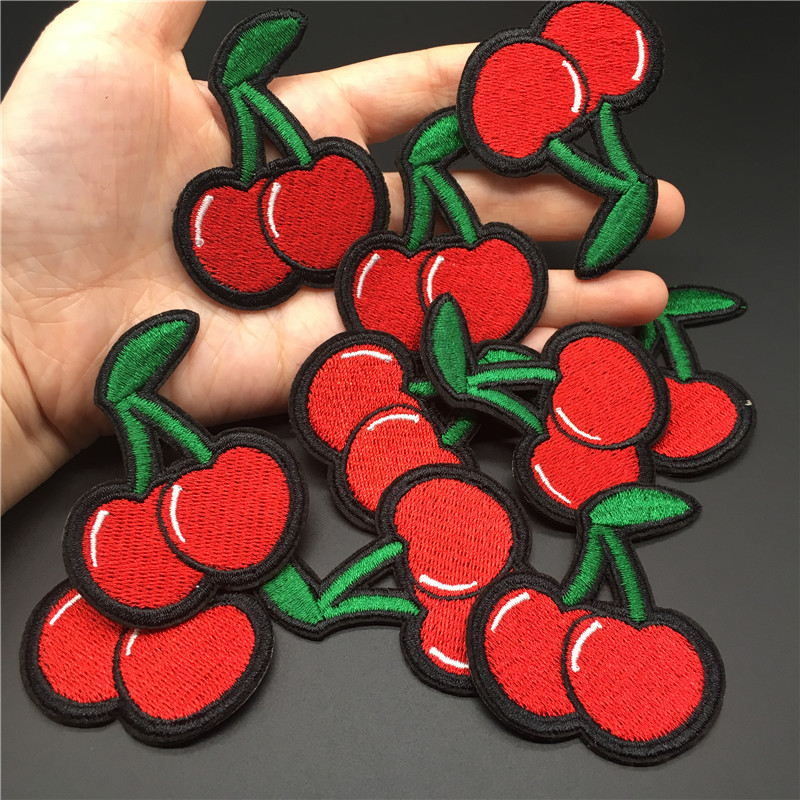 Cherry Fruit Cute Clothing Pat - Embroidery Converse recensione e prezzo