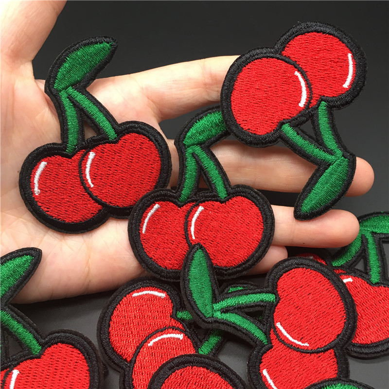 Cherry Fruit Cute Clothing Pat - Embroidery Converse recensione e prezzo