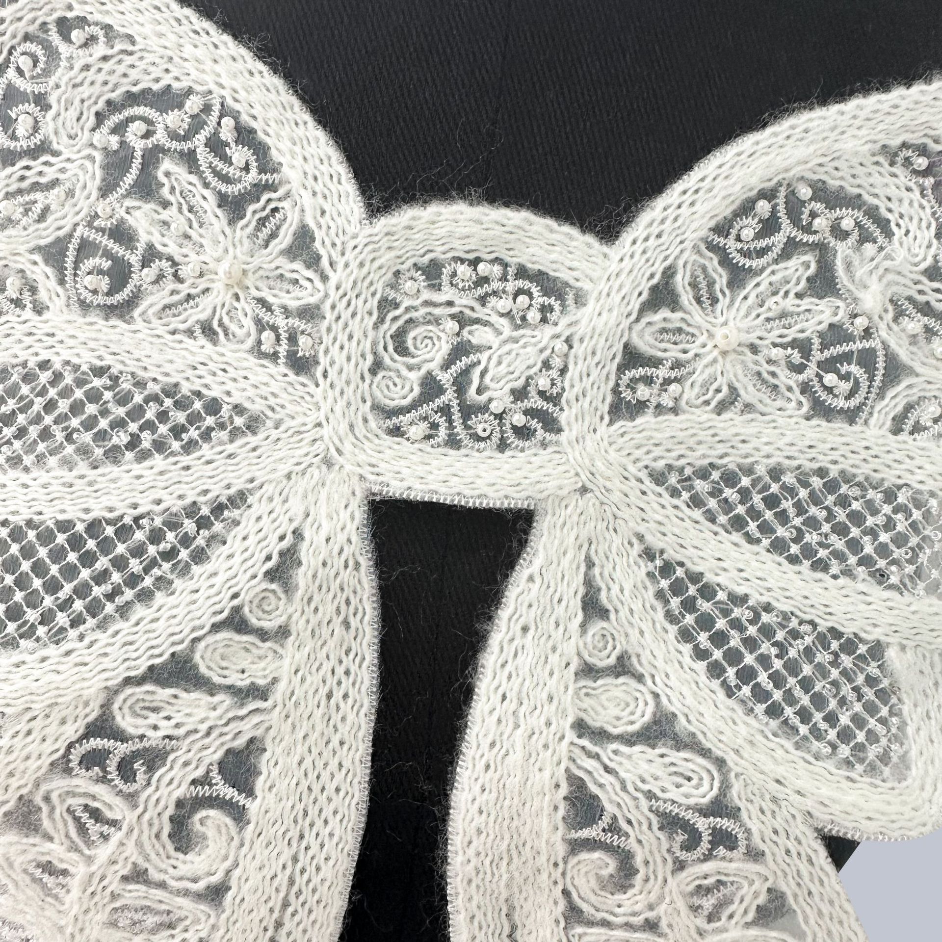 1 Pcs Embroidered Butterfly Im - Embroidery Converse recensione e prezzo