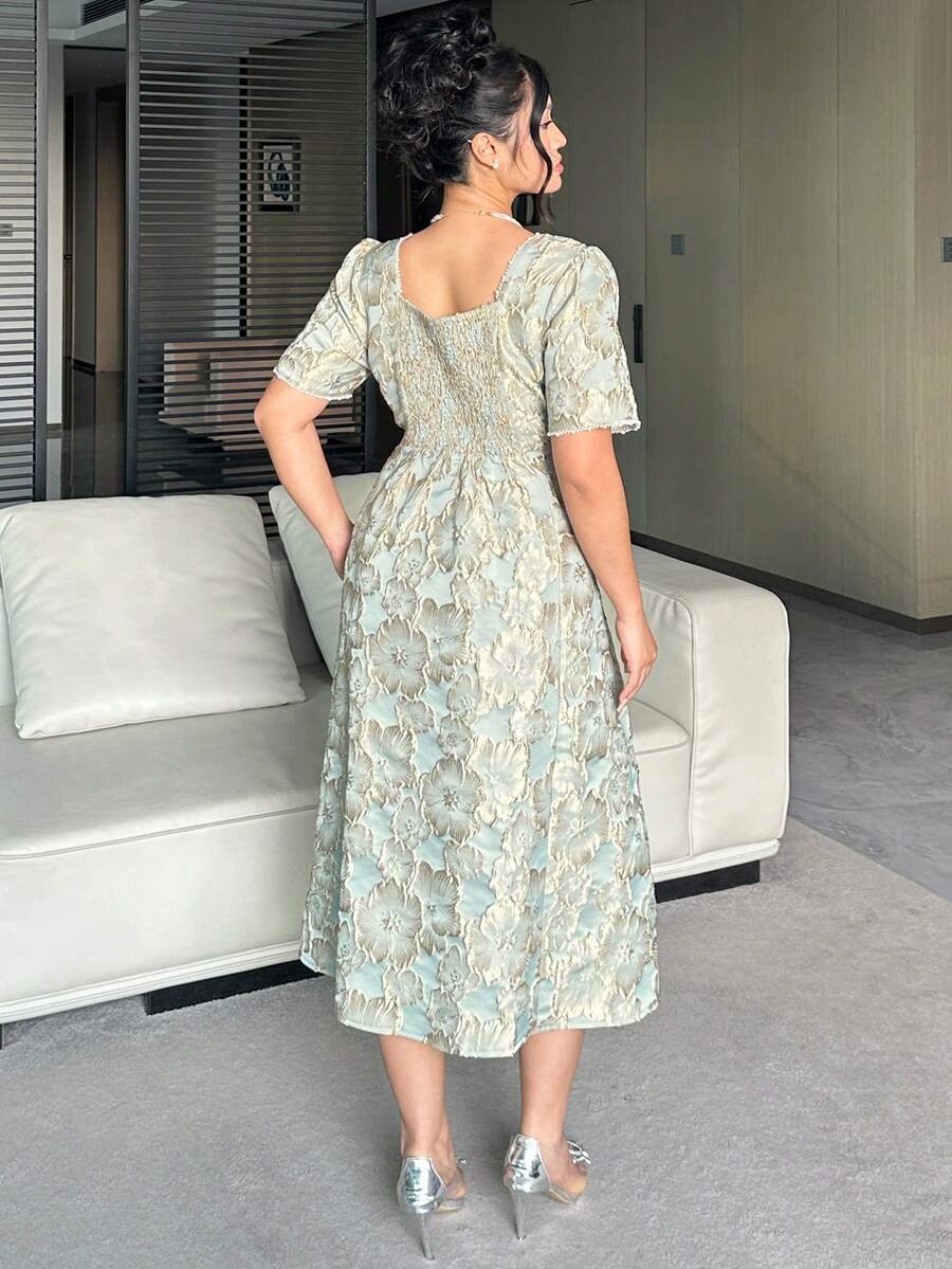 Elegant Floral Textured Square - Embroidery Texture recensione e prezzo