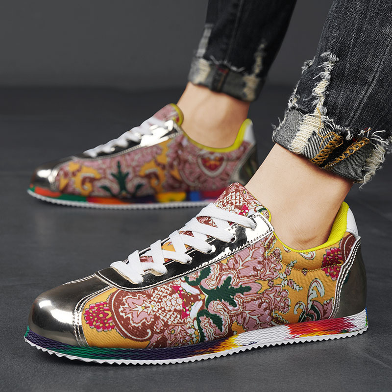Old Beijing Cloth Shoes Embroi - Embroidery Cloth recensione e prezzo