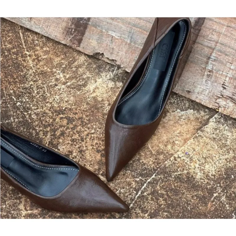 2024 Women Sexy High Heels Bur - Embroidery Flat Shoes recensione e prezzo