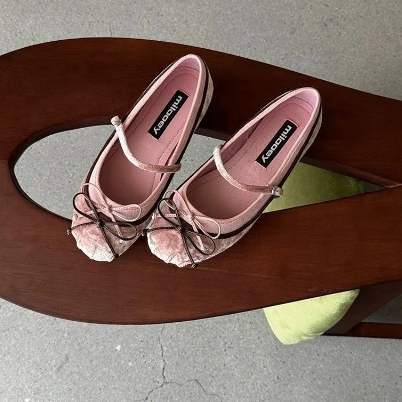 2026French Flat Bottomed Rotun - Embroidery Flat Shoes recensione e prezzo
