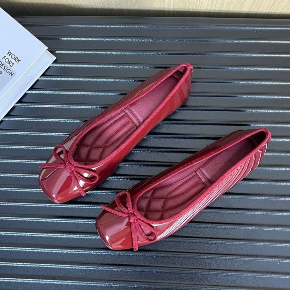 Women Nude Pink Patent Leather - Embroidery Flat Shoes recensione e prezzo
