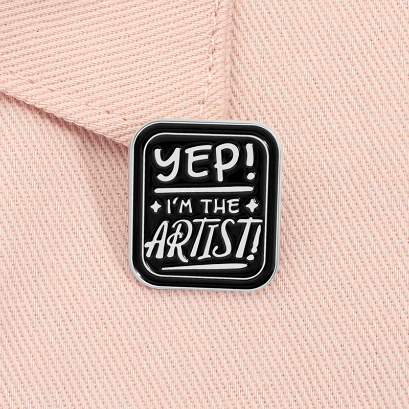 Yep I’m The Artist Enamel Pin  - Embroidery Letter M recensione e prezzo