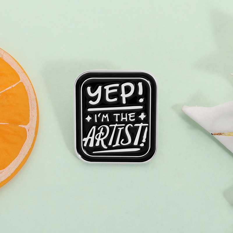 Yep I’m The Artist Enamel Pin  - Embroidery Letter M recensione e prezzo