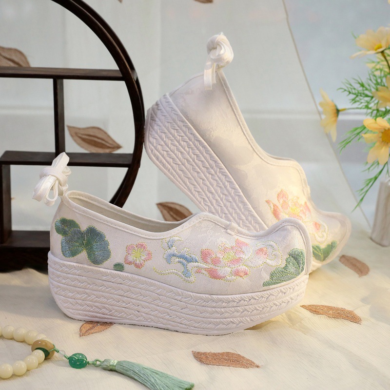 2026 Women's White Lotus Embro - Embroidery Cloth recensione e prezzo